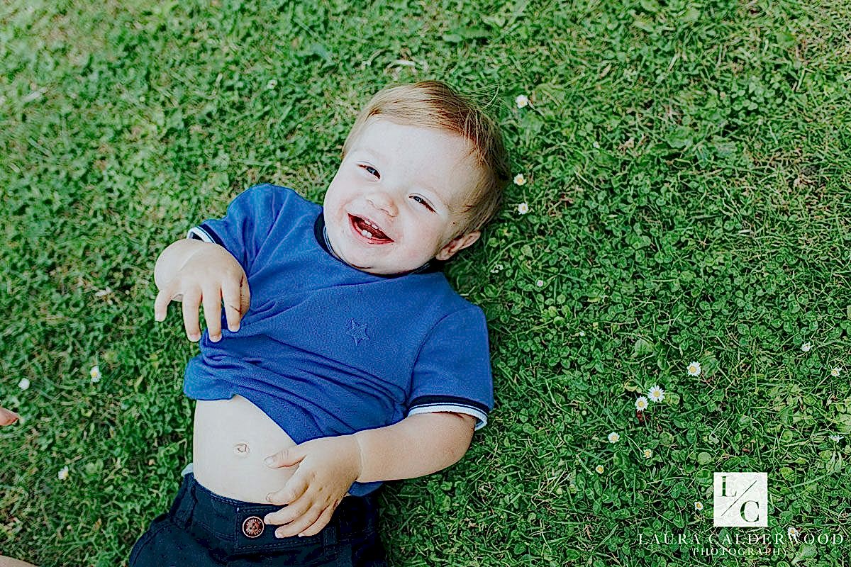 leeds family photography | family photo shoot at Temple Newsam in Leeds by Laura Calderwood Photography