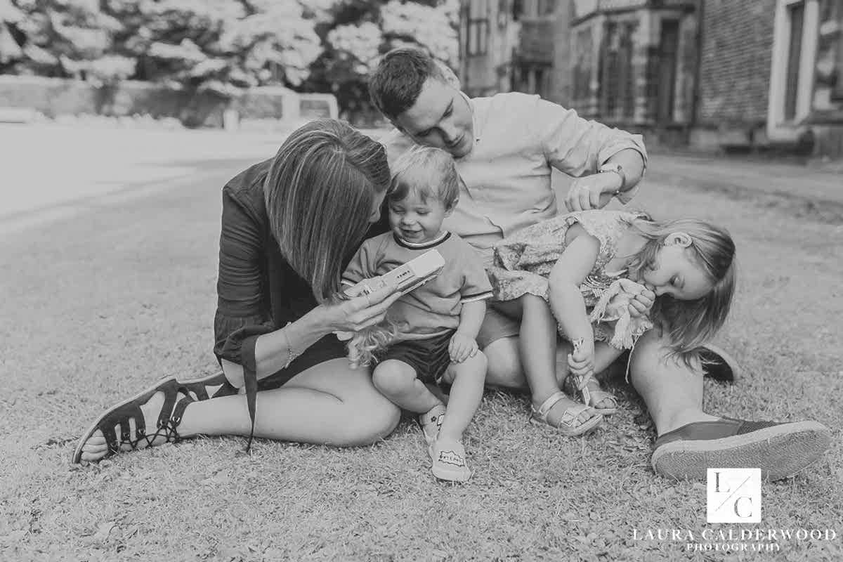 leeds family photography | family photo shoot at Temple Newsam in Leeds by Laura Calderwood Photography