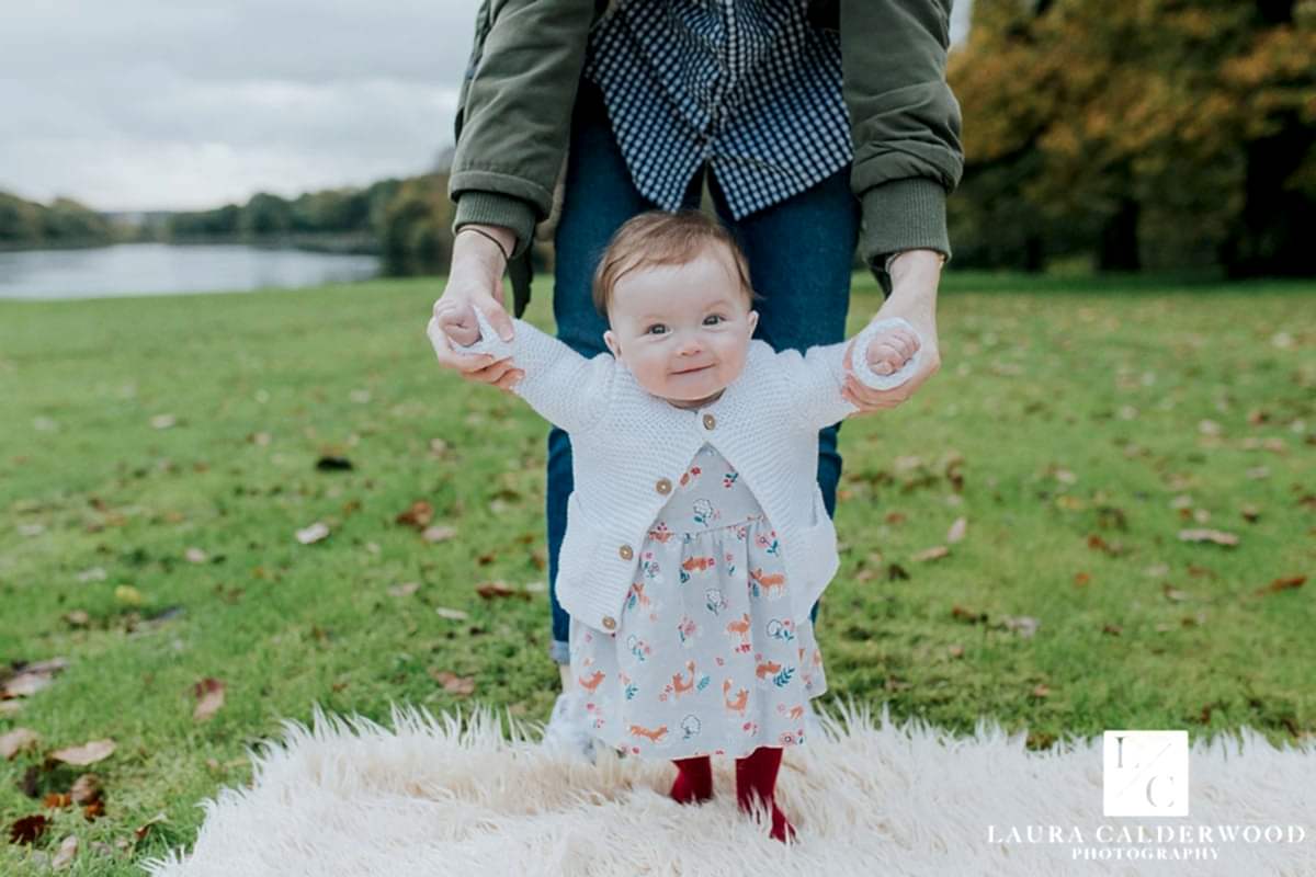 leeds baby photographer | 6 month photo shoot at Roundhay Park in Leeds by Laura Calderwood Photography