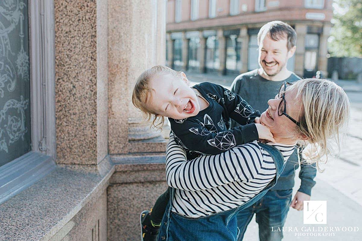 leeds family photographer | family photo shoot in Leeds city centre by Laura Calderwood Photography