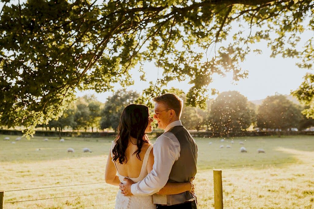 photos from a summer wedding at the tithe barn bolton abbey