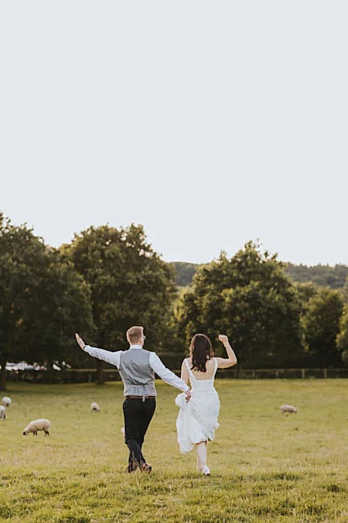 photos from a summer wedding at the tithe barn bolton abbey