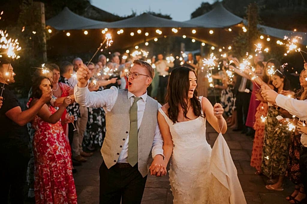 photos from a summer wedding at the tithe barn bolton abbey